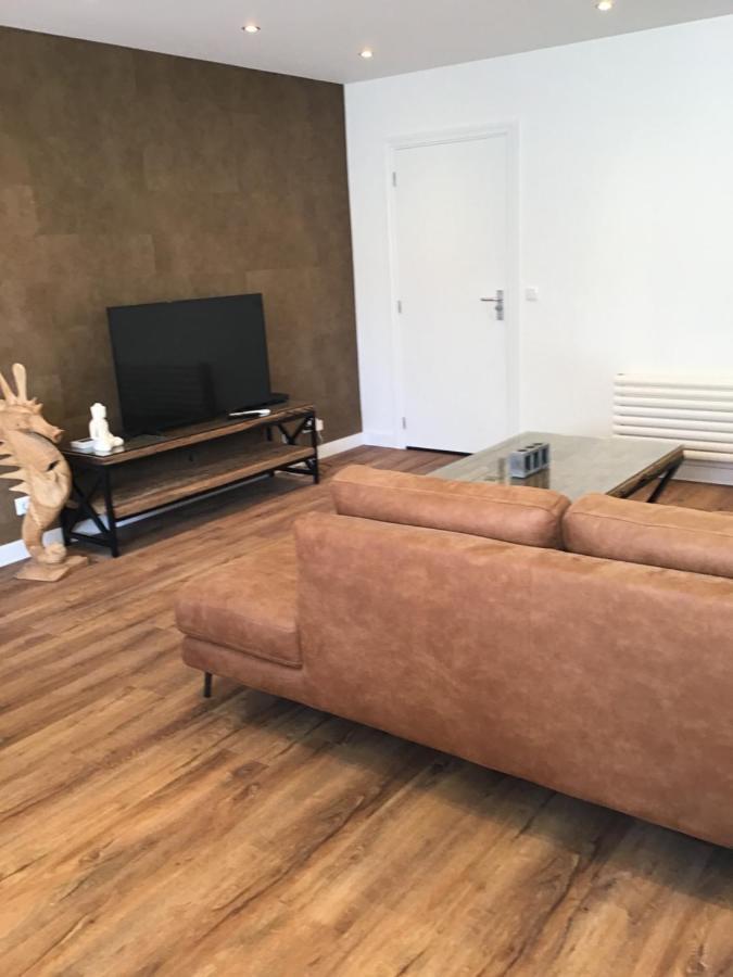 Chic Appartement In Sas Van Gent Exterior foto